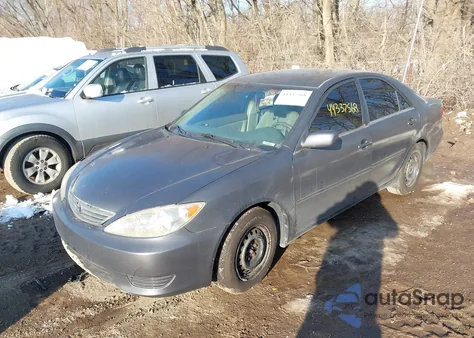 2005 Toyota Camry Le from USA, damaged, VIN 4T1BE30K85U502702